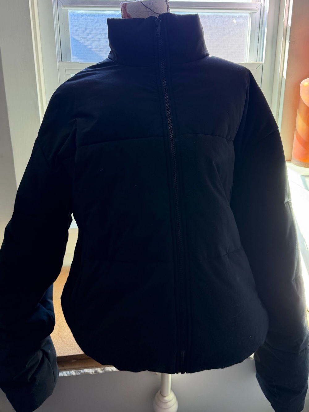 ALO Yoga Black Quilted Puffer Jacket with High Collar